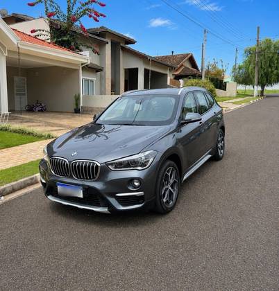 BMW X1 2.0 16V TURBO ACTIVEFLEX SDRIVE20I X-LINE 4P AUTOMÁTICO BMW X1 2.0 16V TURBO ACTIVEFLEX SDRIVE20I X-LINE 4P AUTOMÁTICO